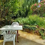 La Libellule, Piscine, Climatisation, Wifi, Vue ,jardin ,parking