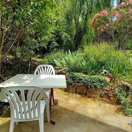 La Libellule, Piscine, Climatisation, Wifi, Vue ,jardin ,parking
