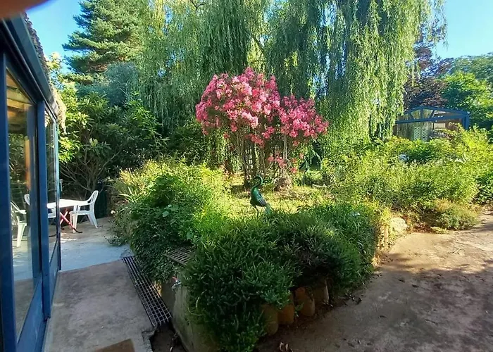 شقة La Libellule, Piscine, Climatisation, Wifi, Vue ,jardin ,parking لو فيغان